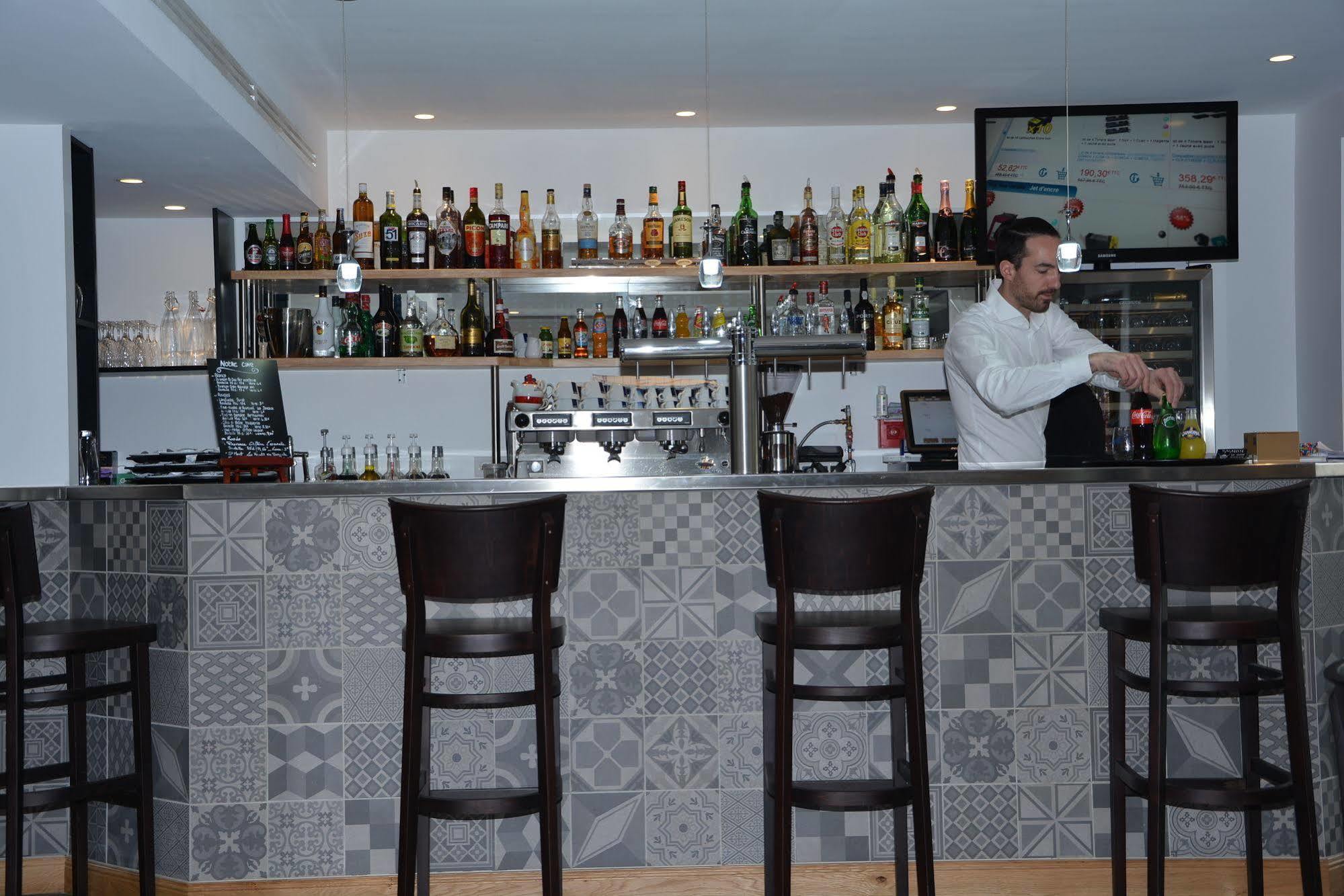 Le Matisse Pau Centre Hotel Buitenkant foto